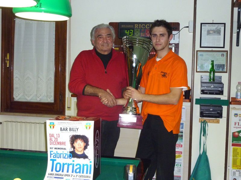 Alano Toriani premia Francesco Babini