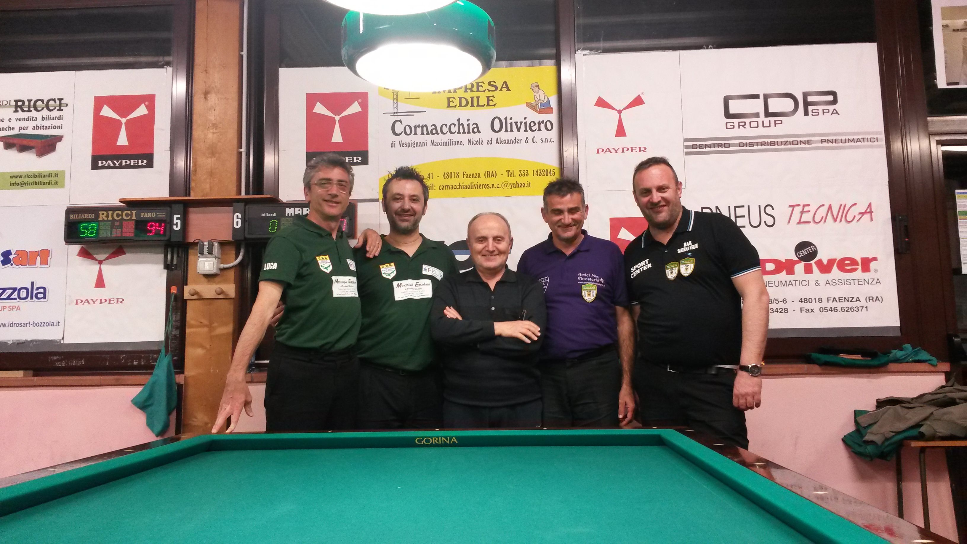 I finalisti della Tris a 2 boccette con al centro Monti Fabrizio (arbitro dell'incontro)