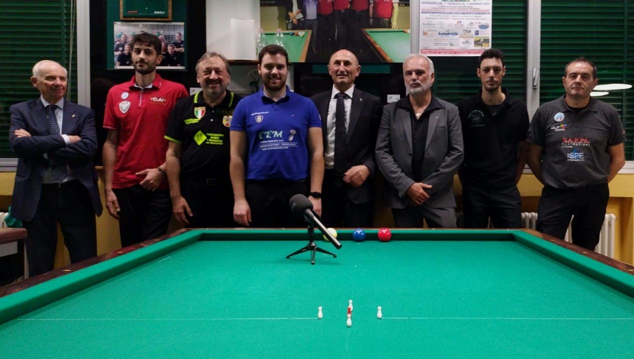 Luciano Naldi (Pres. reg. Fisbb E.Romagna) Andrea Sandri(3 Cl). Enrico Rosa (2 Class.), Simone Rinaldi  (1 Cl.) , Loris De Cesari (Cons. Fed. Fisbb) , Massimo Loreti ( Fisbb Bologna), Roberto Fogli Iseppe  e  Emanuele Carrara (finalisti 3 Categoria) 